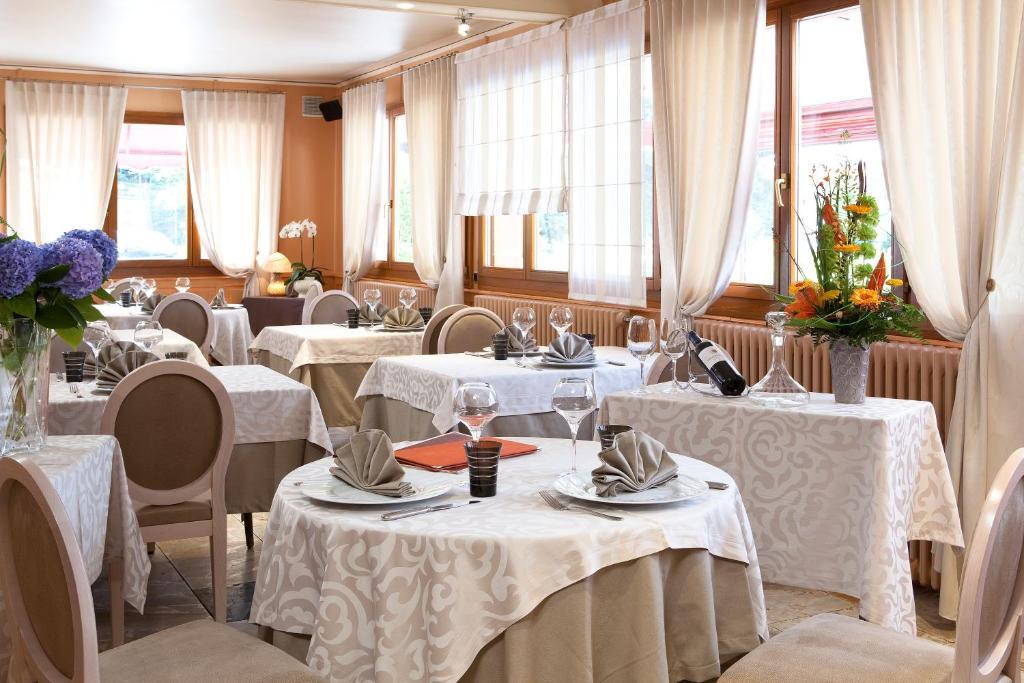 Le Rhien Hotel-Restaurant Ronchamp Ngoại thất bức ảnh